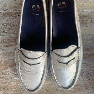 Cole Haan / Womens / Pinch Maine Classic Grand Weekender Loafer/ Silver / Size 9